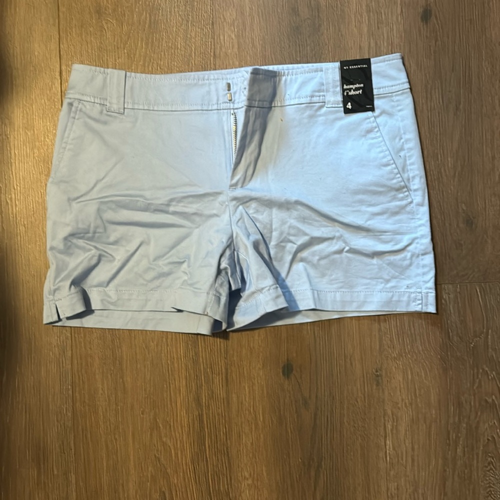 New York and company shorts